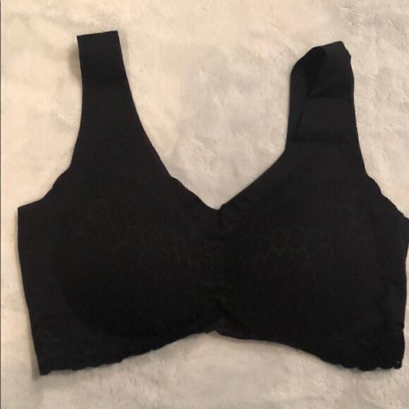 Silicone cup bra - Picture 3 of 4